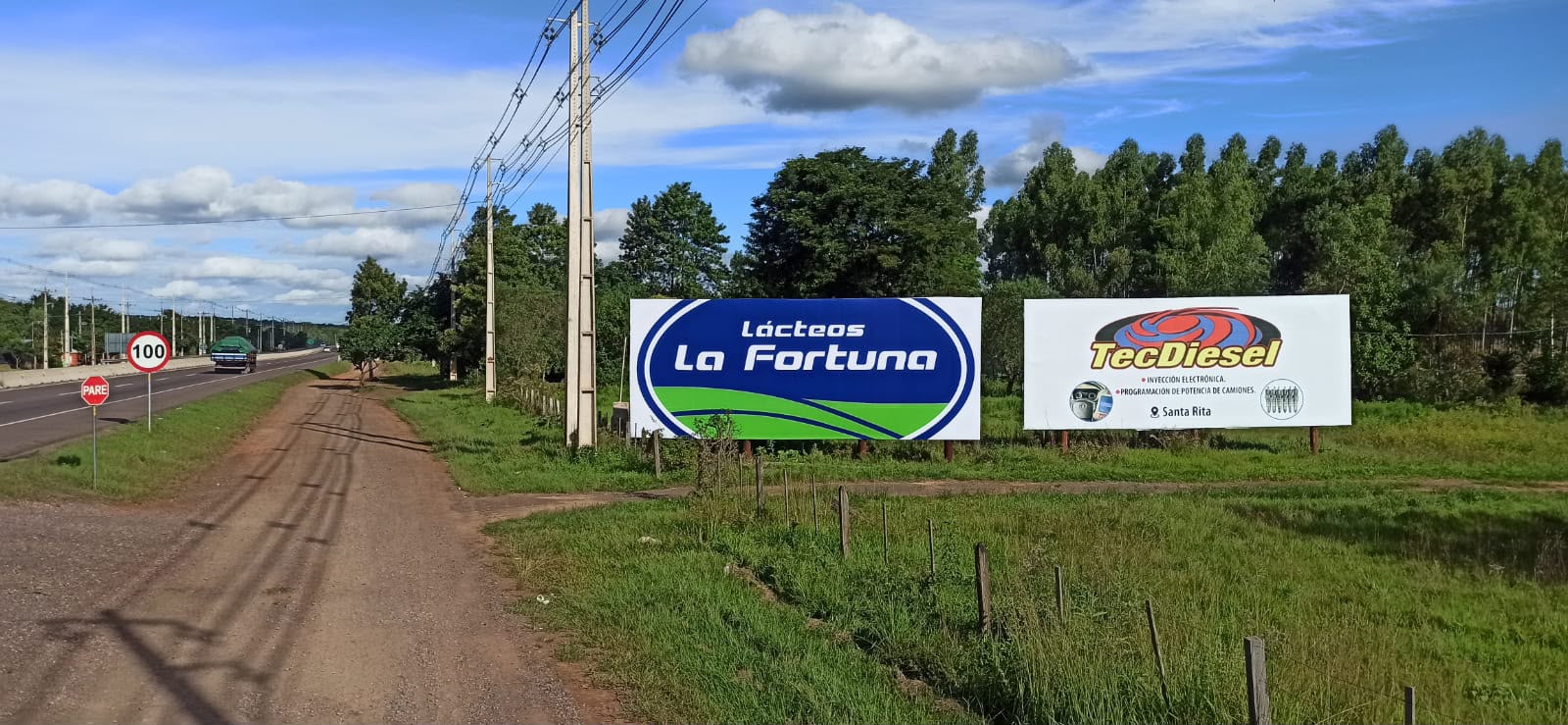 Publicidad exterior en ruta paraguaya